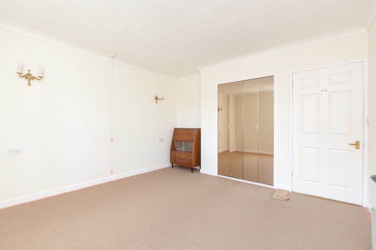 Flat Locarno Road in Portsmouth