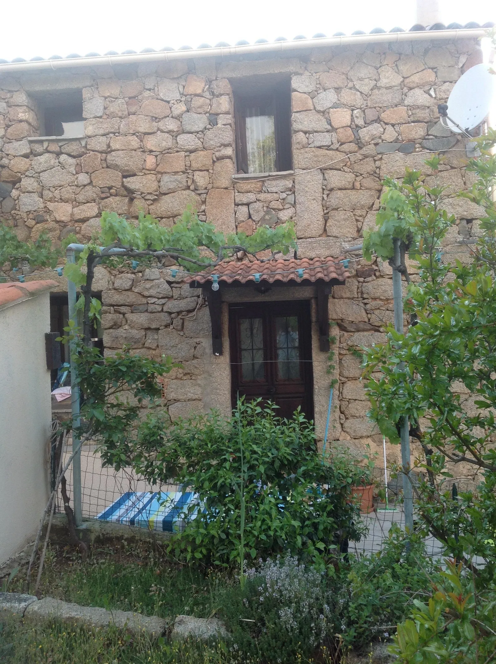 House Strada di a Morella in Eccica-Suarella
