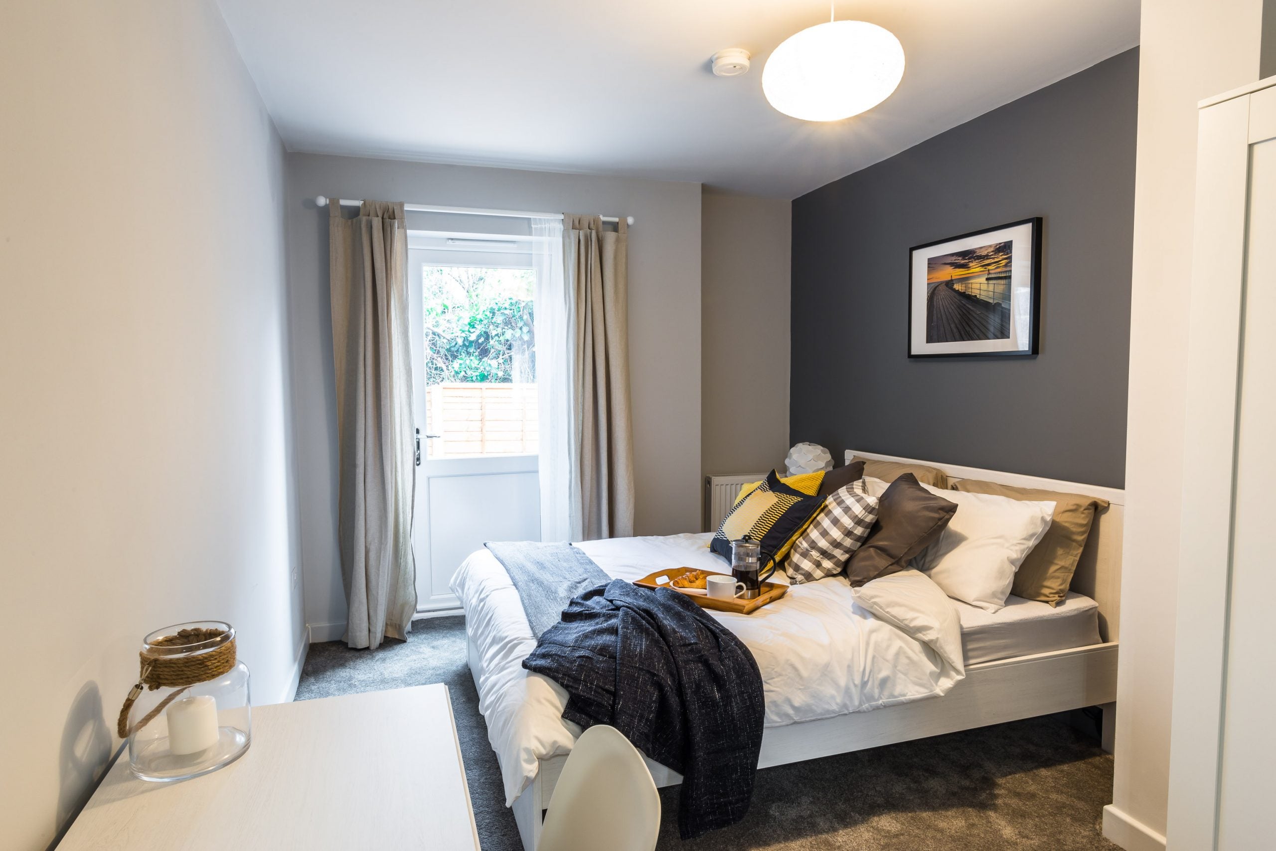 Flat Harborne Park Road in Birmingham