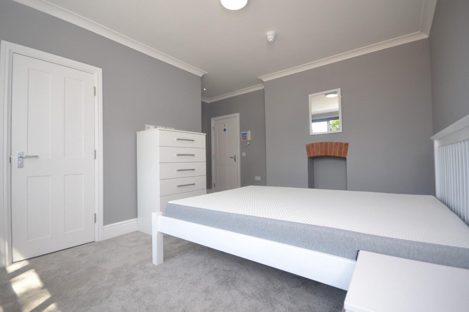 Flat Shinfield Road in Reading