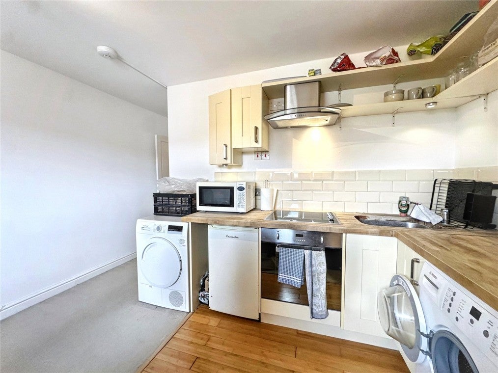 Flat Alexandra Road in Greater London
