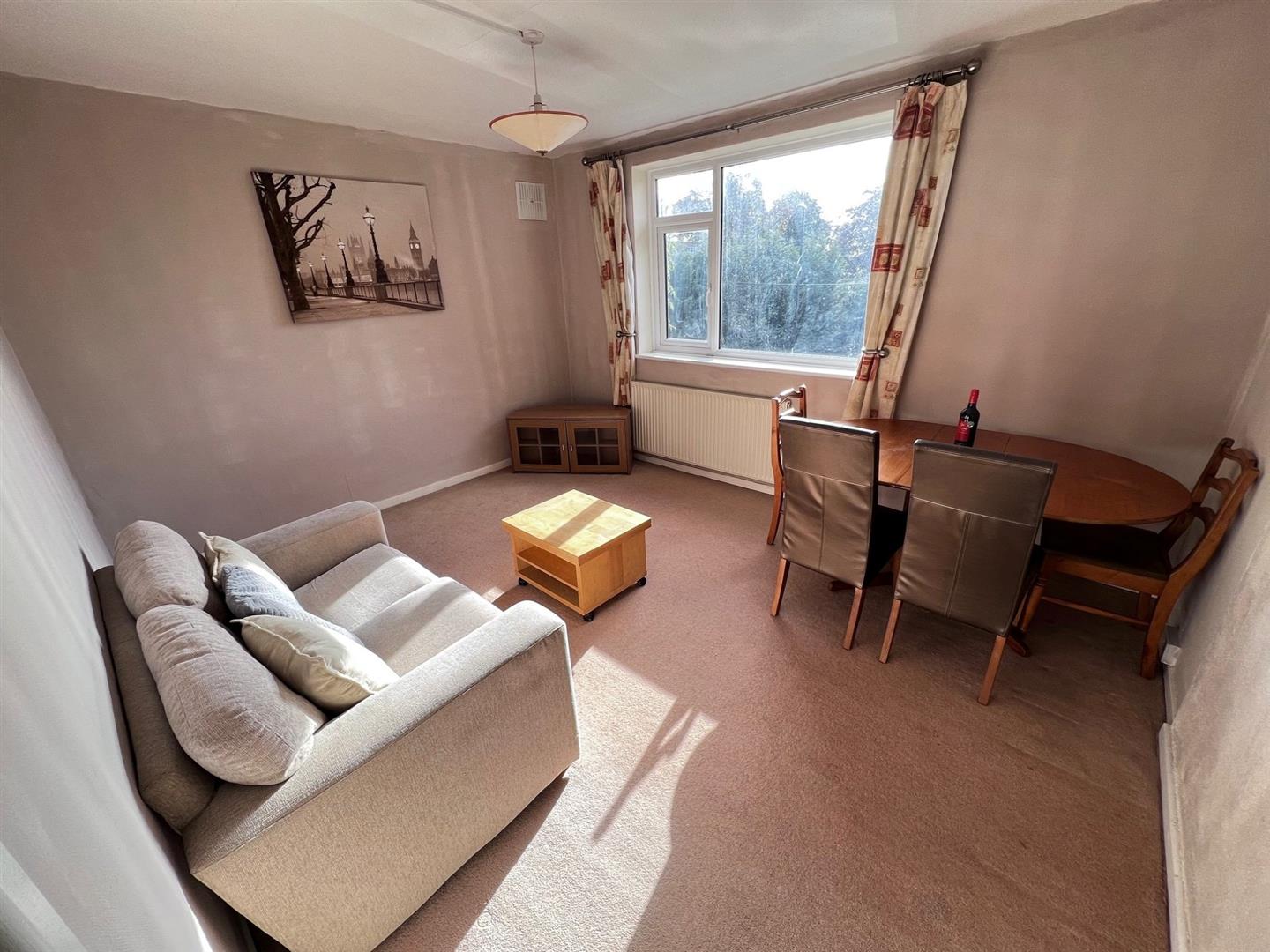 Flat Sunbury Road in Coventry