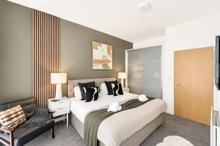 Flat Holkham Walk in Milton Keynes