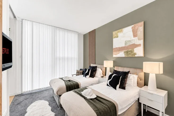 Flat Holkham Walk in Milton Keynes