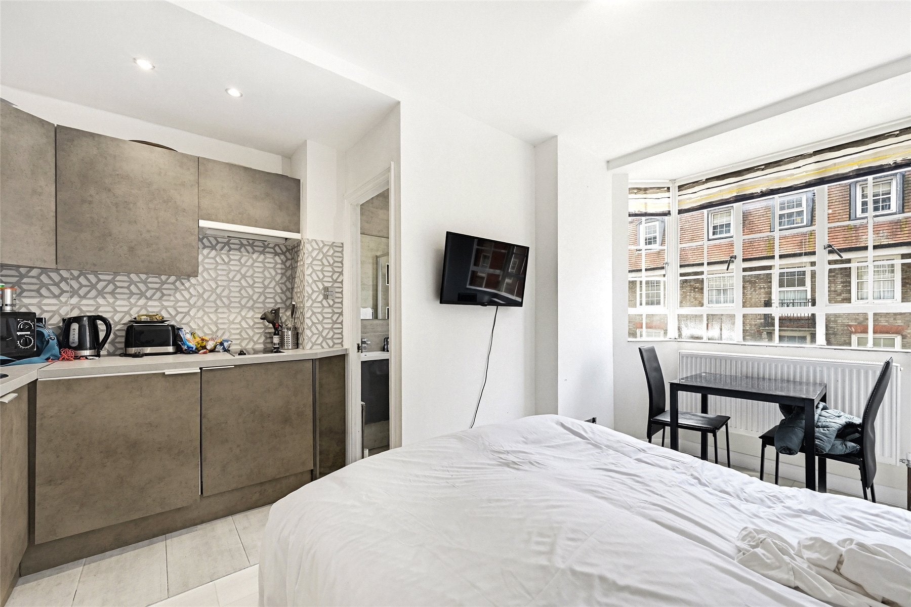 Flat Lincoln Street in Greater London