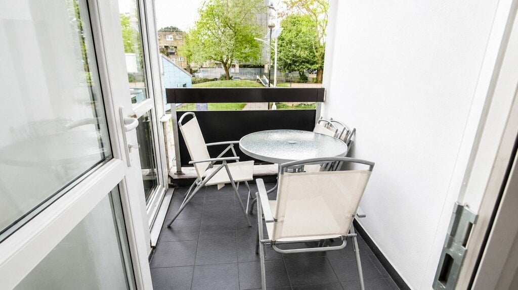 Room Buckhurst Street in Greater London