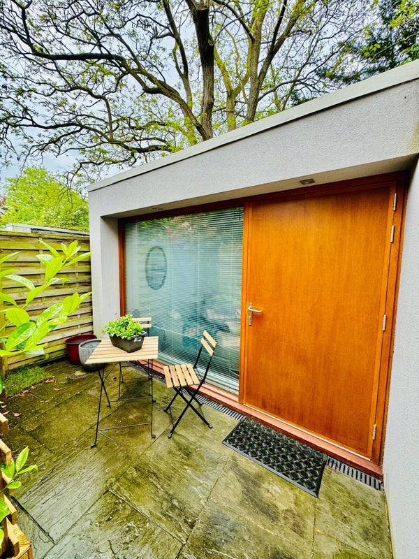 House The Elms in Greater London