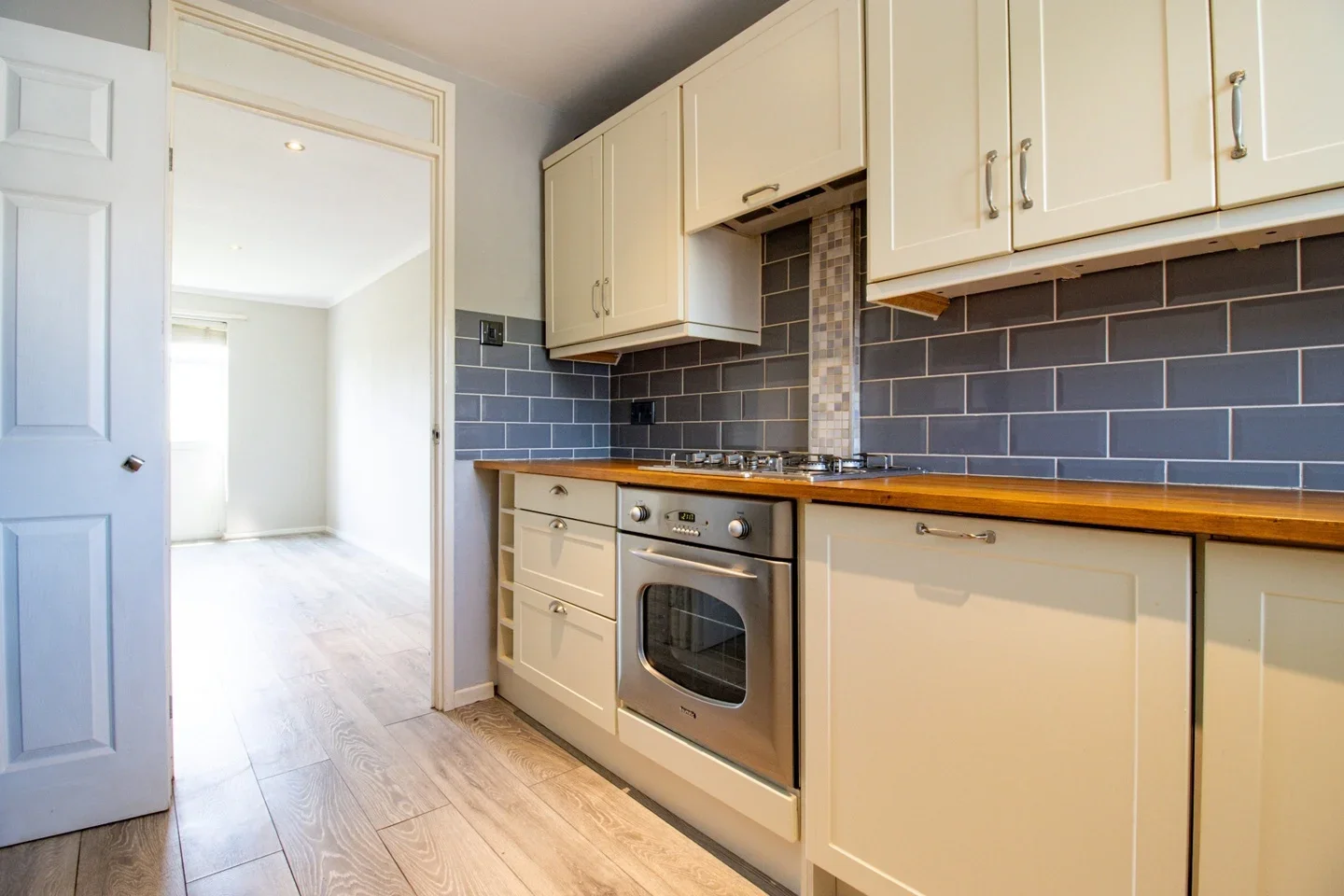 Flat Pollard Walk in Greater London