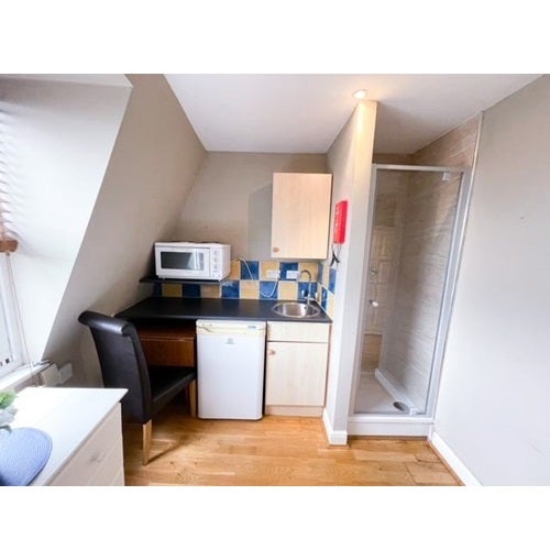 Flat Elsham Road in Greater London
