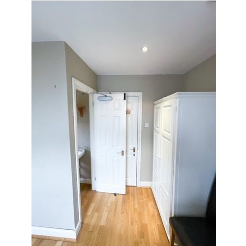 Flat Elsham Road in Greater London