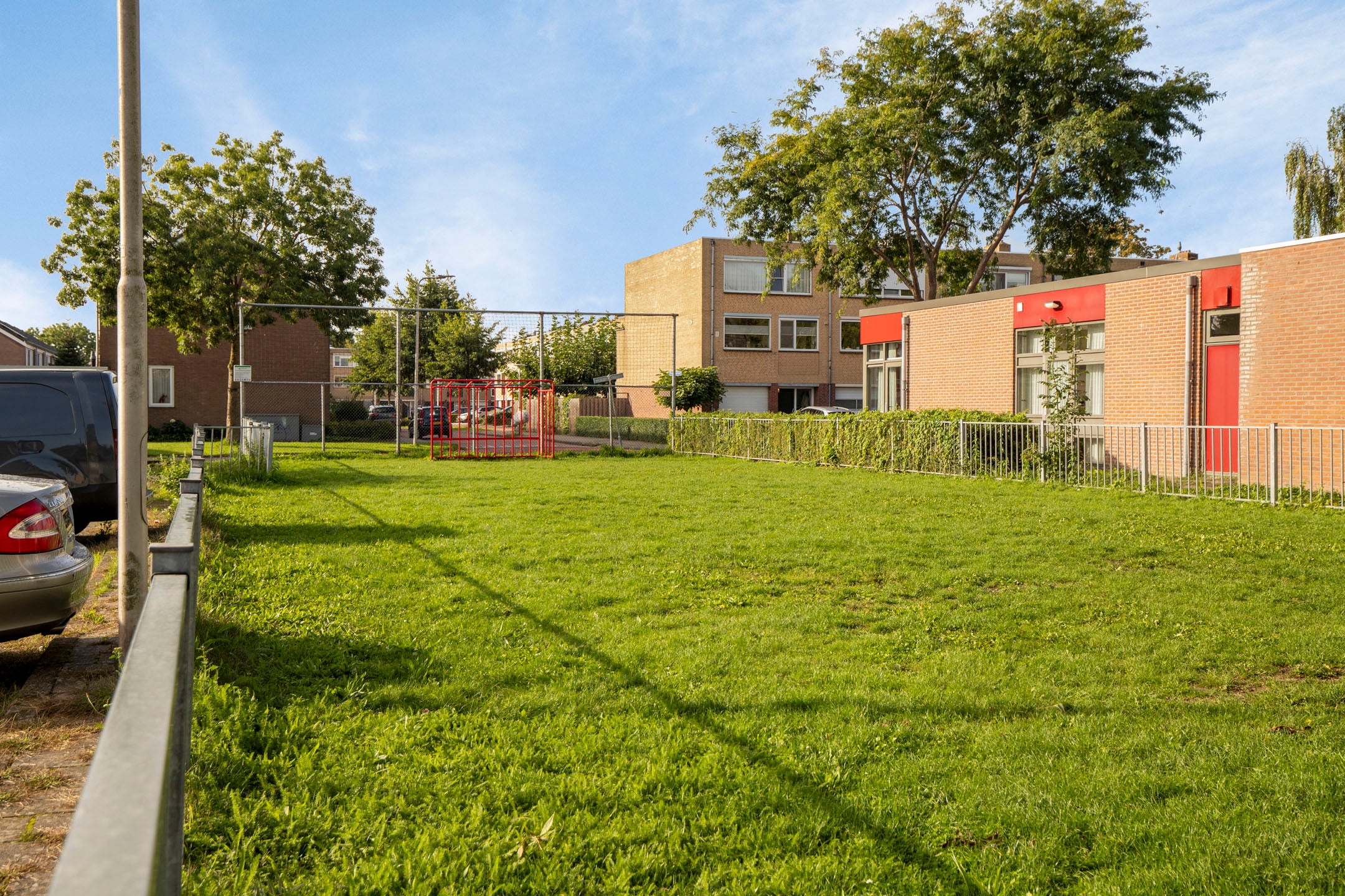 Tussenwoning te koop: Da Costastraat 111, Lekkerkerk