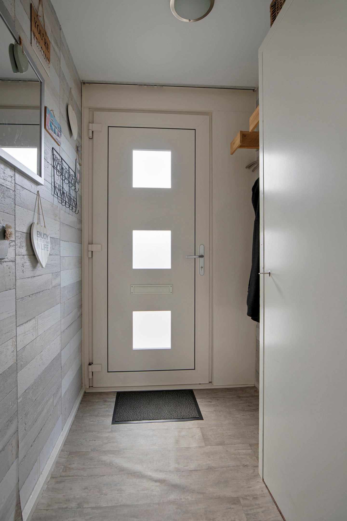 Tussenwoning te koop: Da Costastraat 111, Lekkerkerk
