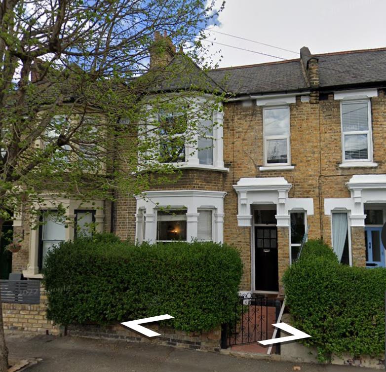 Flat Newport Road in Greater London