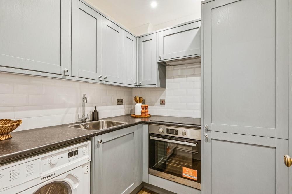 Flat Marylebone Road in City of Westminster