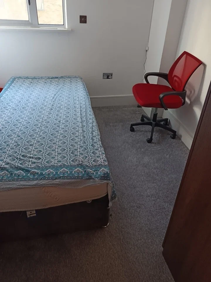 Room North Street in Greater London