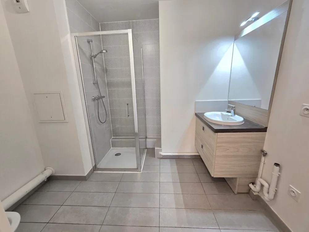 Appartement Rue de la Chapelle à Paris