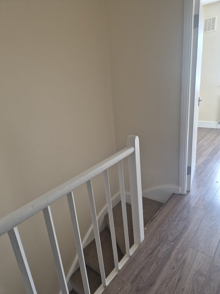 Room Worsopp Drive in Greater London