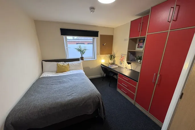 Room Middle Street in Nottingham