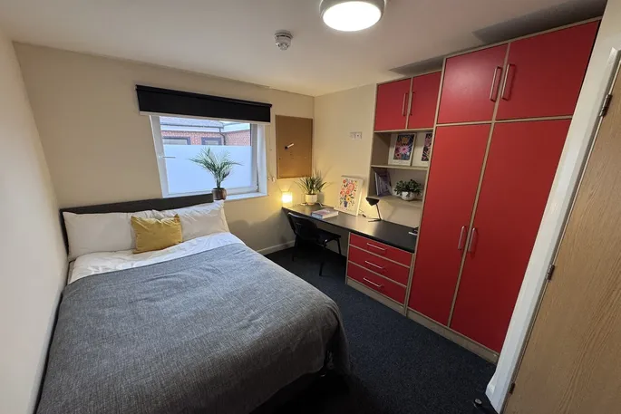 Room Middle Street in Nottingham