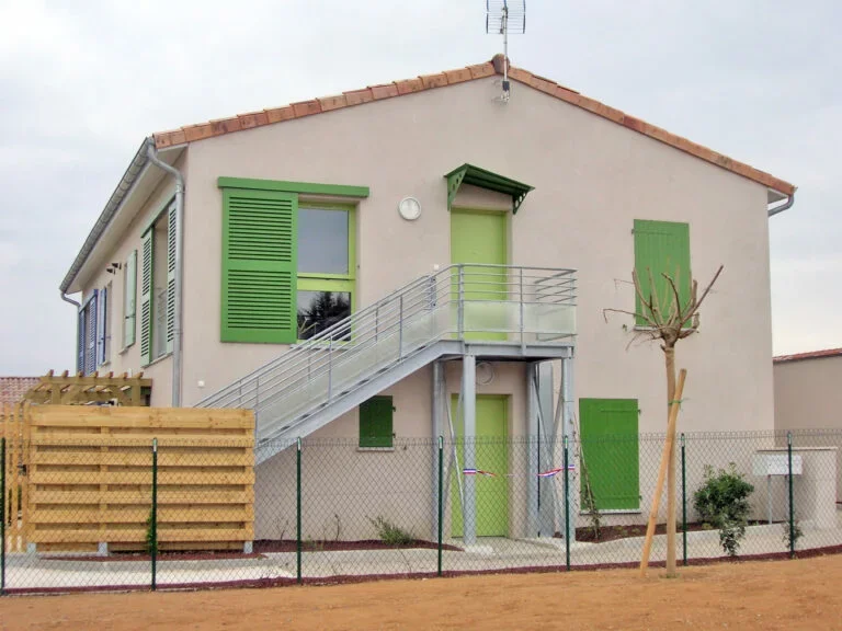 Flat Place de l'Ancien Canal in Bonlieu-sur-Roubion