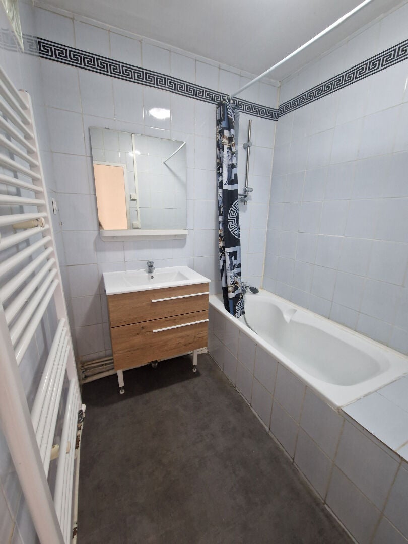 Appartement Rue Jean-Jacques Rousseau à Saint-Étienne