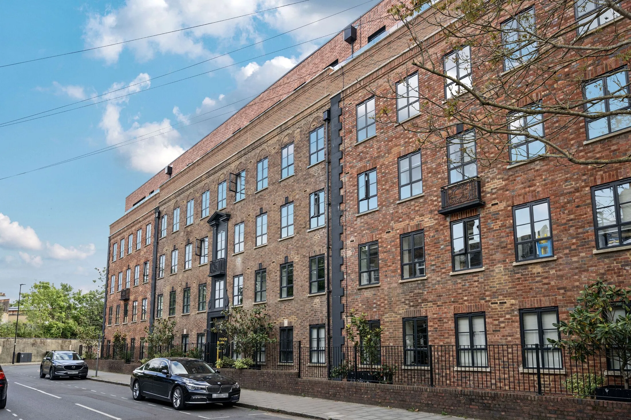 Flat Shakespeare Road in Greater London