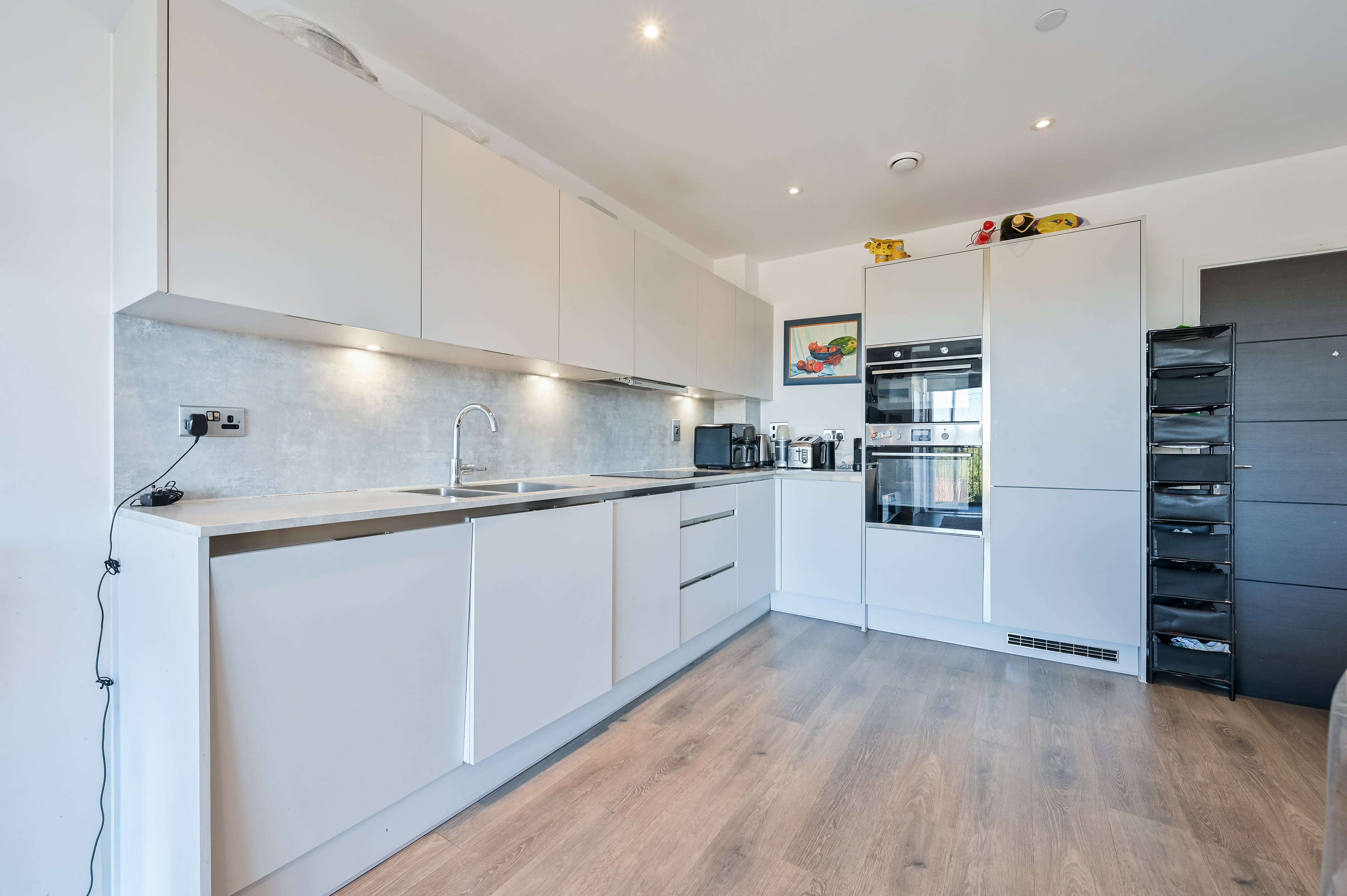 Flat Oxhey Drive in Three Rivers