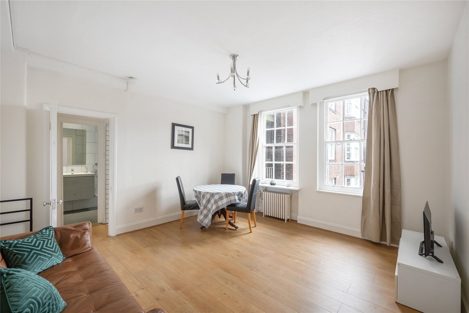 Flat Queensway in City of Westminster