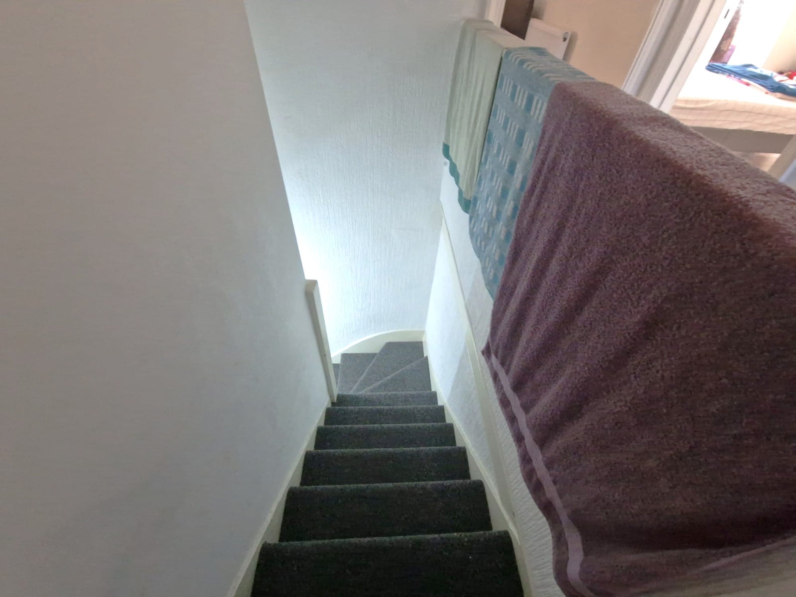 Flat Kenton Road in Greater London