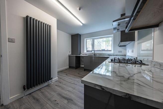 Flat Fisher Court in Glasgow