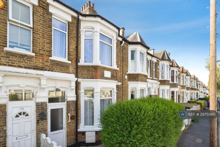 House Canterbury Road in Greater London