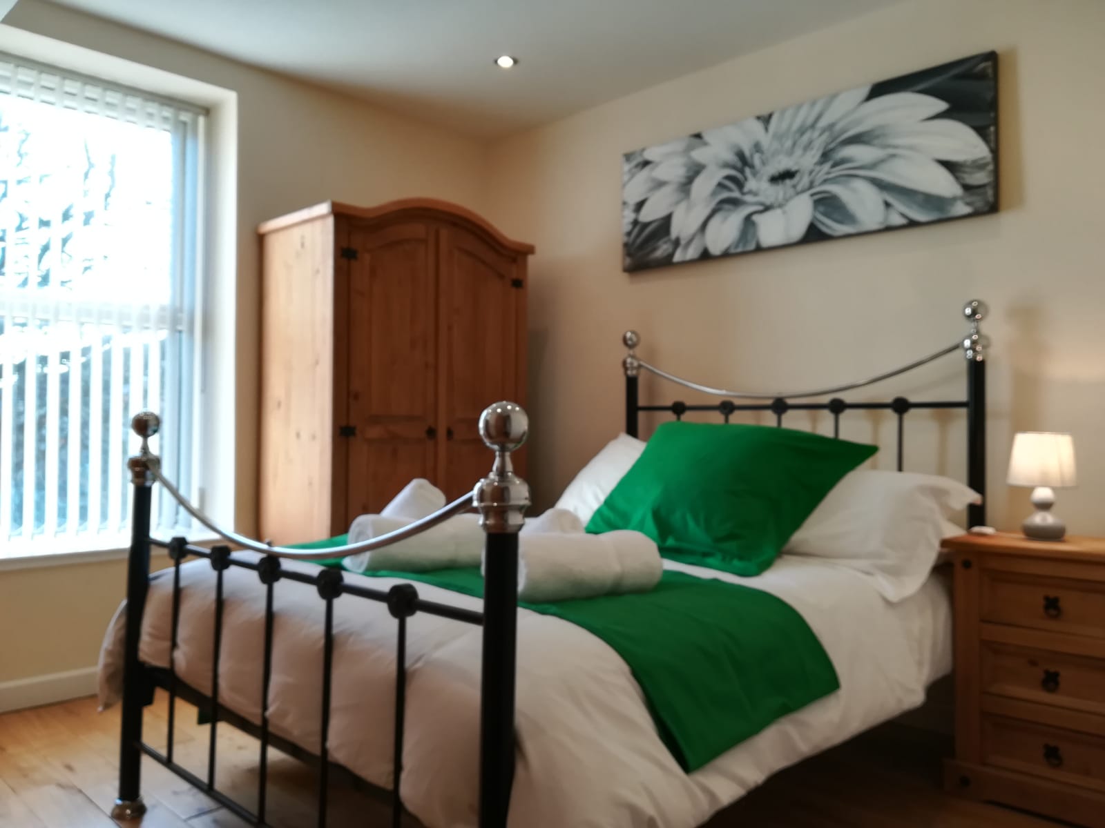Flat Mirador Crescent in Swansea