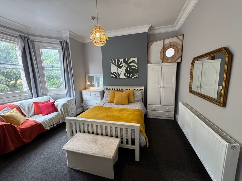 Room Smith Street in Dudley