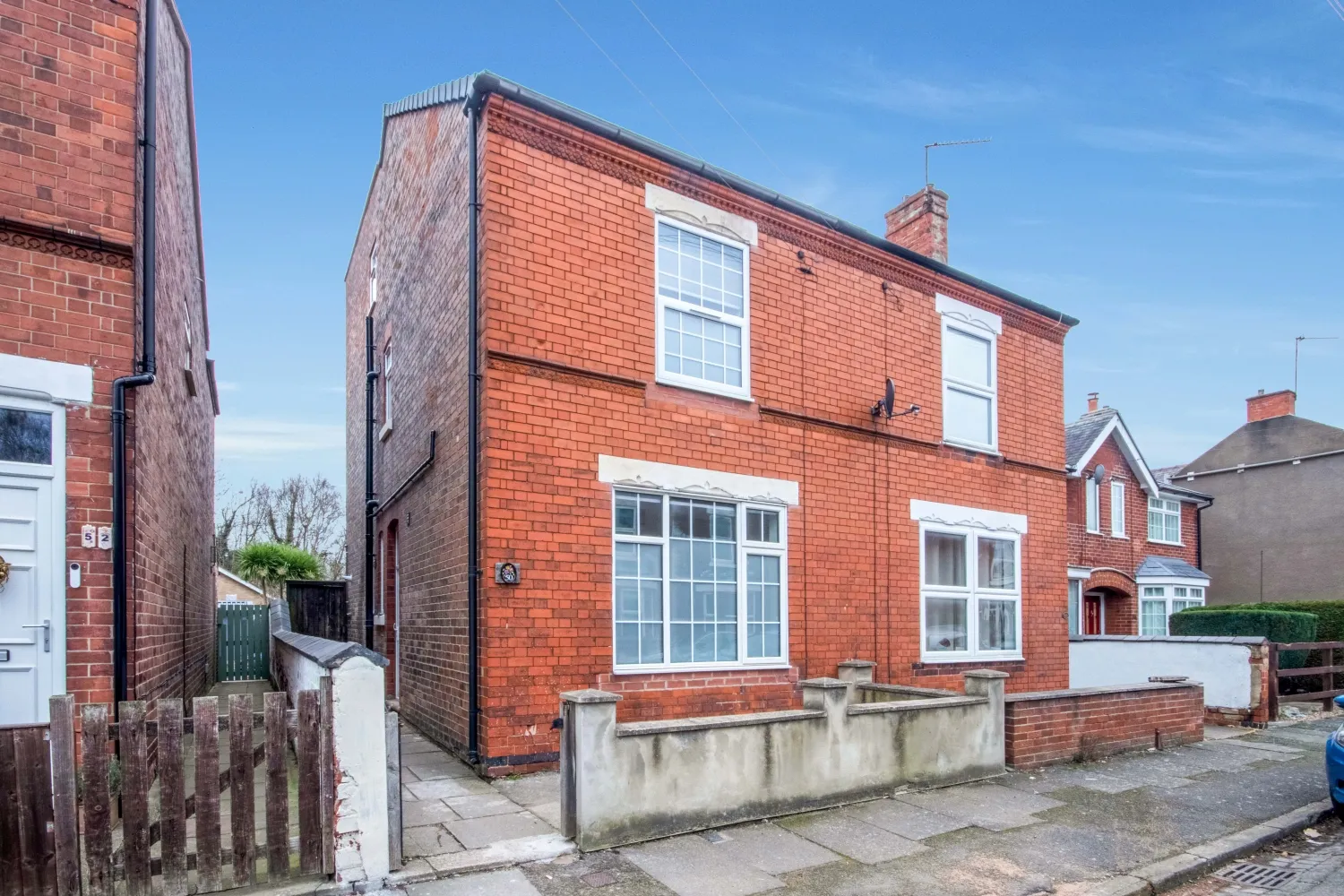 Room Hemlock Avenue in Nottingham
