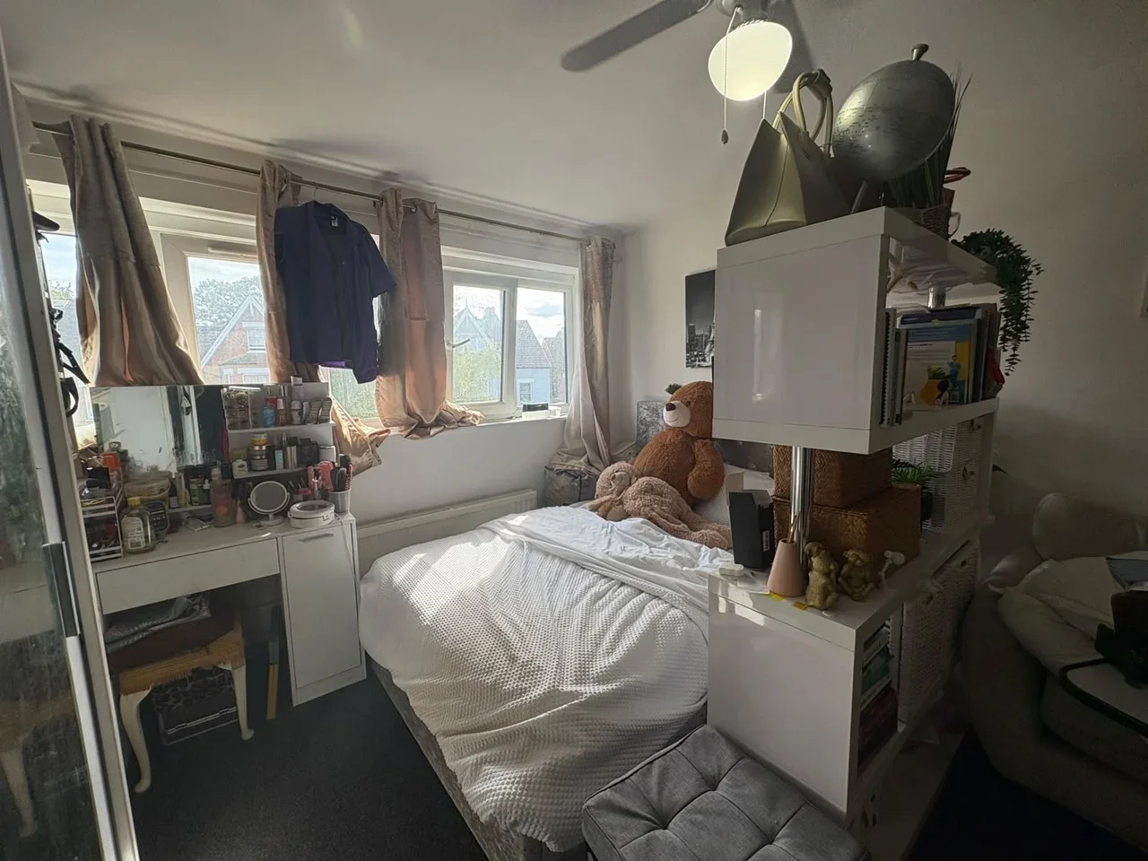 Flat Polworth Road in Greater London