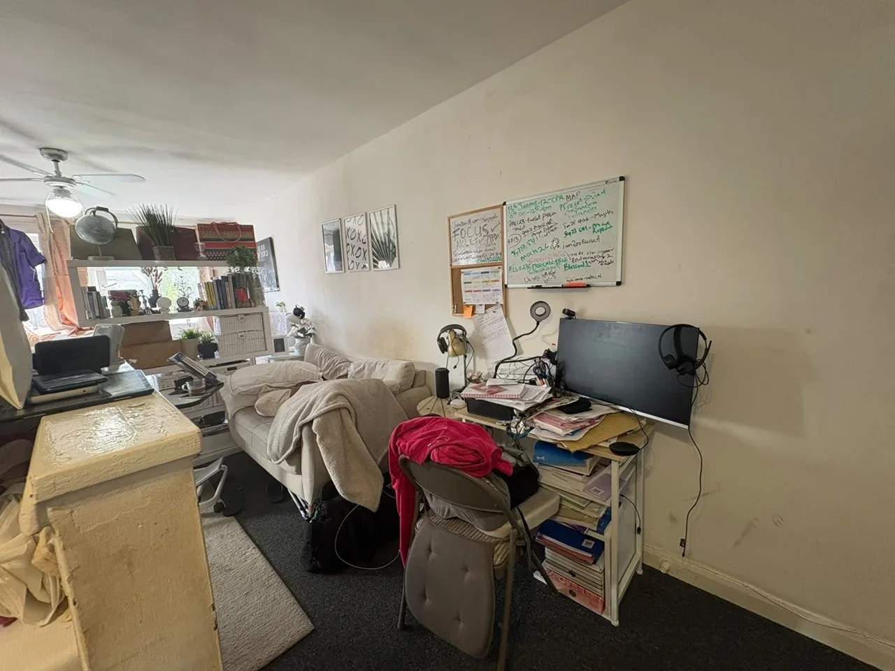 Flat Polworth Road in Greater London