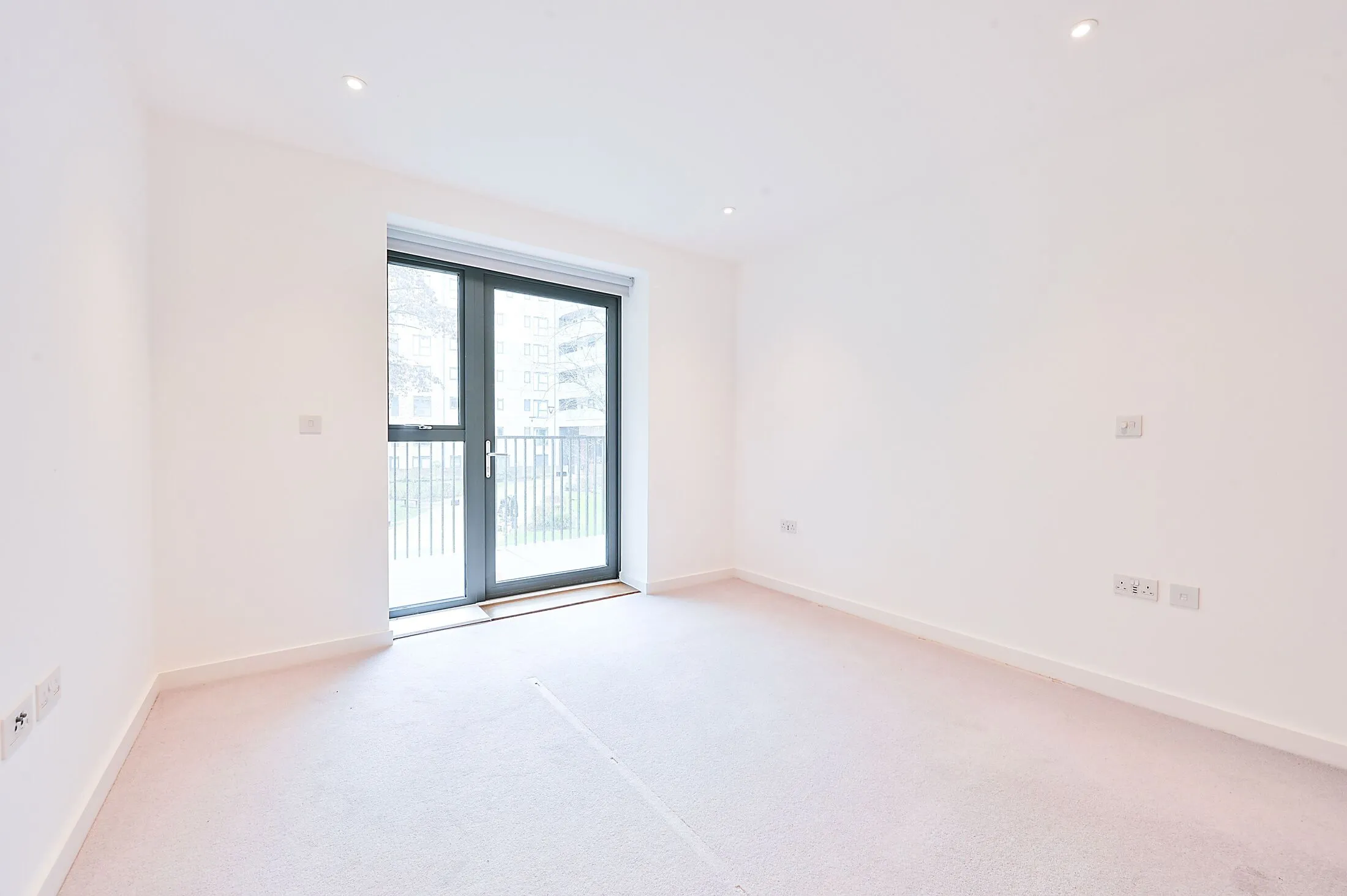 Flat Williams Road in Greater London