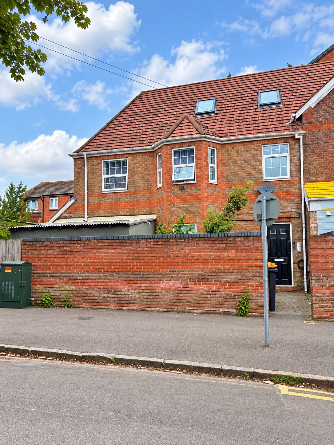 Flat High Street North in Dunstable