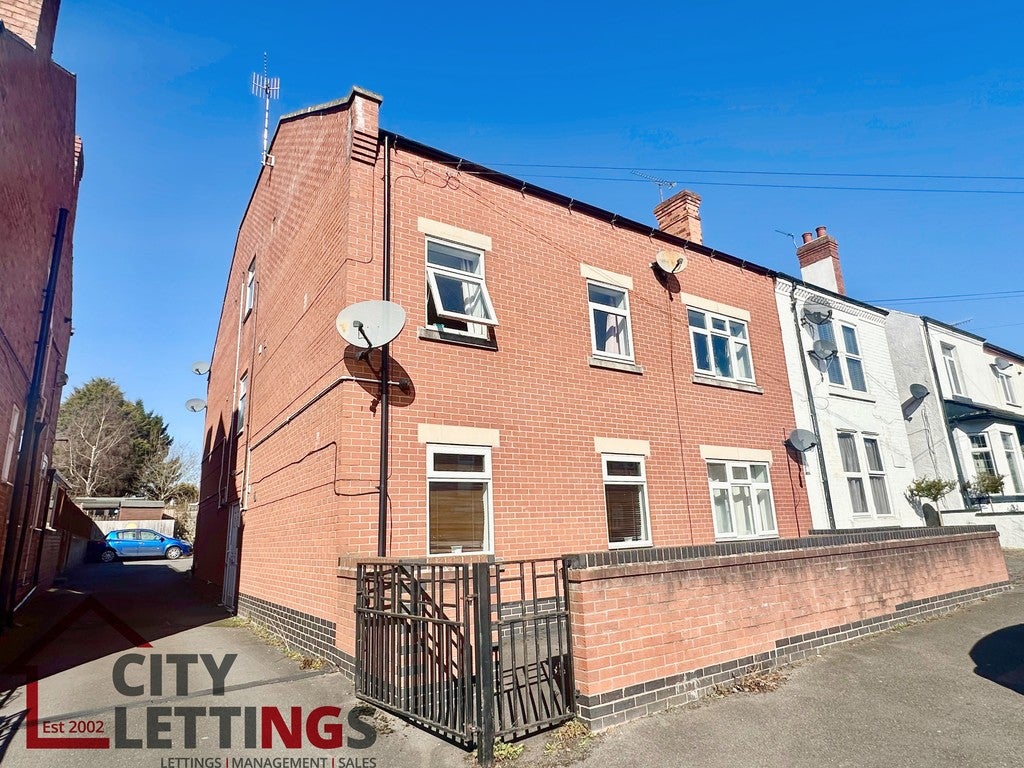 Flat Baker Road in Broxtowe