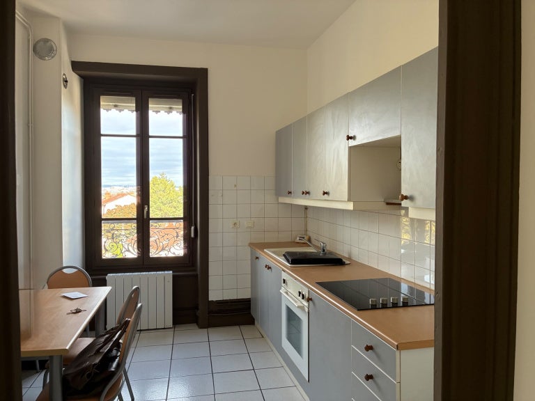 Appartement Chemin des Chassagnes à Oullins-Pierre-Bénite