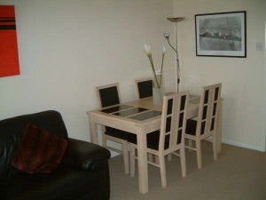 Flat Goodmayes Road in Greater London