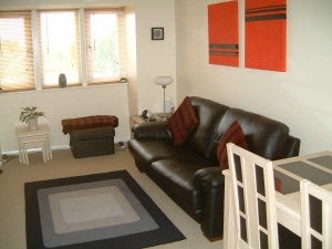Flat Goodmayes Road in Greater London