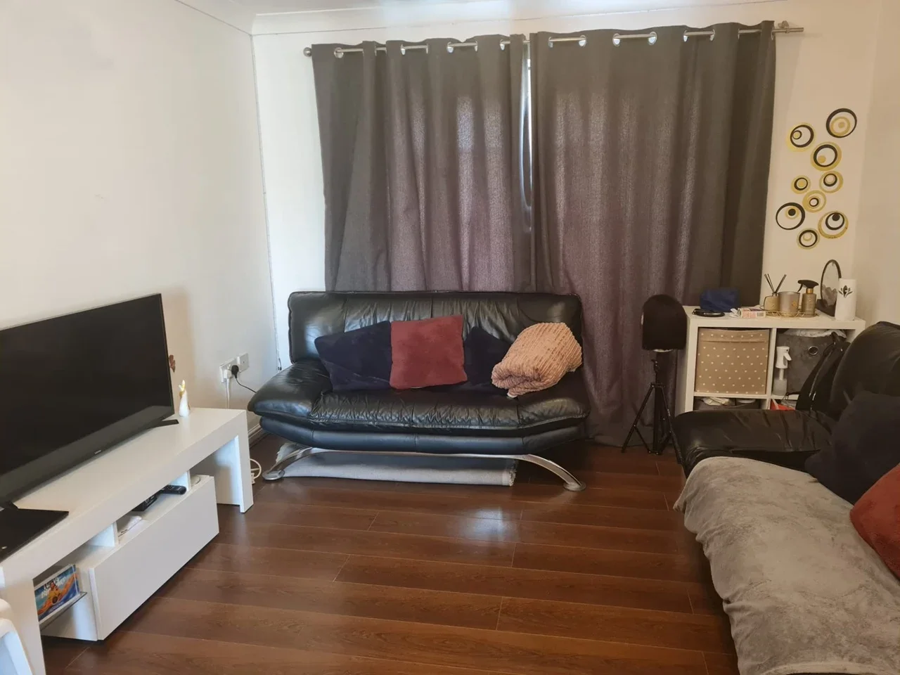 Room Hedingham Road in Grays