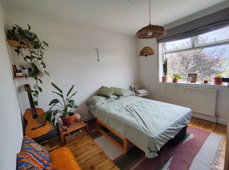 Room Poplar Place in Bristol