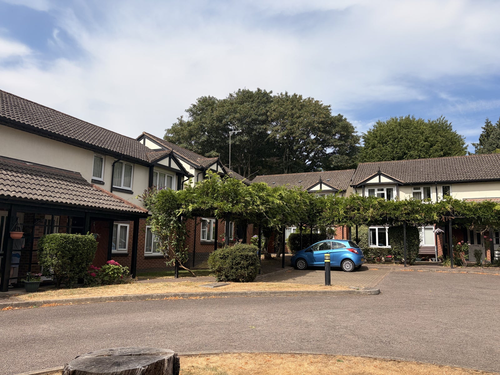 Flat Olton Mere in Metropolitan Borough of Solihull