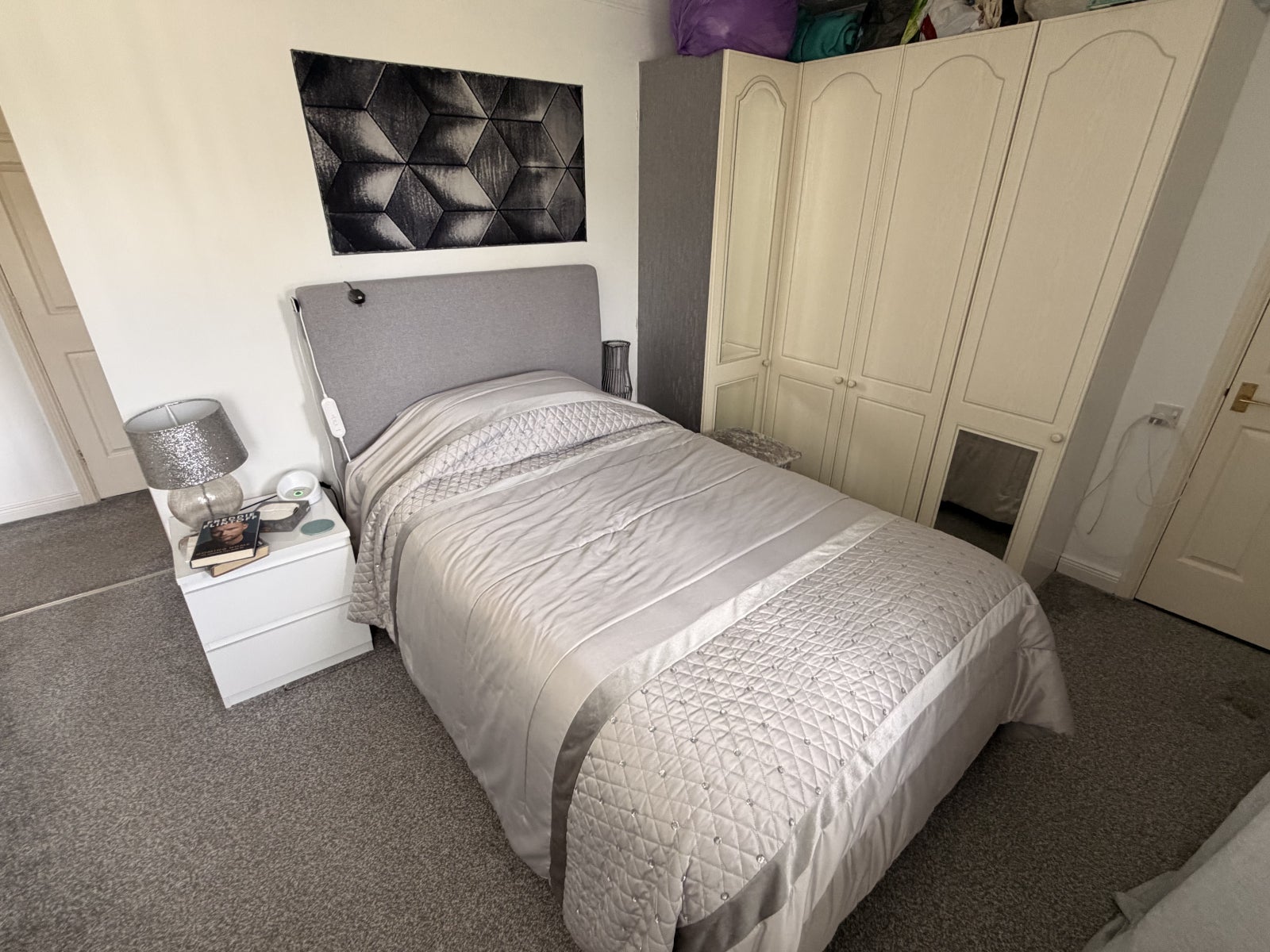 Flat Olton Mere in Metropolitan Borough of Solihull