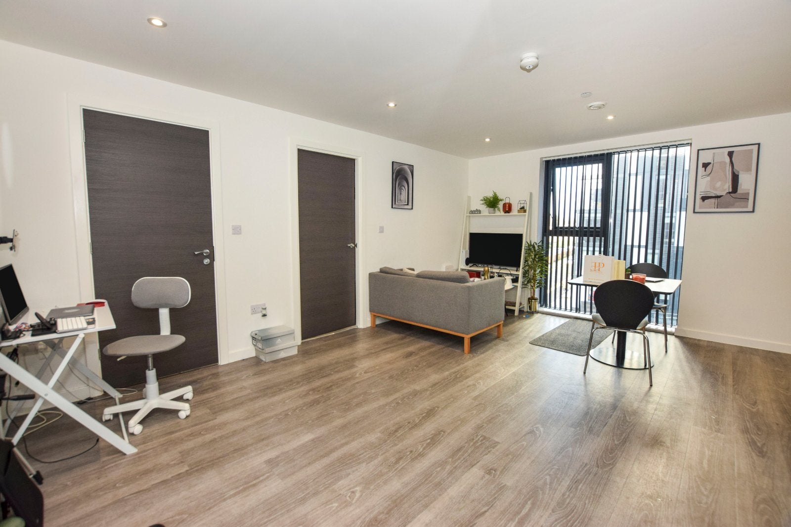 Flat Woden Street in Salford
