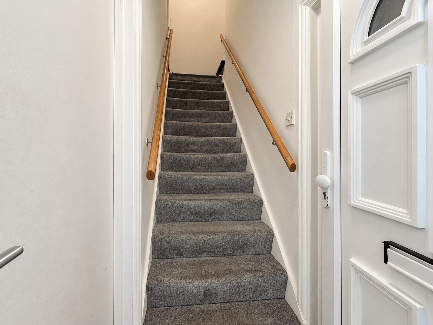 Room Hughenden Road in High Wycombe