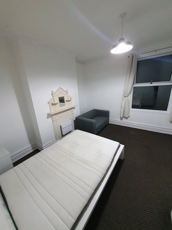Room Park Street in Leeds