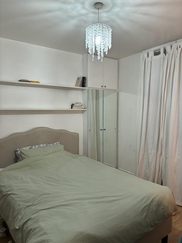 Room Paget Street in Greater London